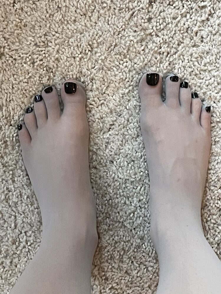 alyssa light feet 4