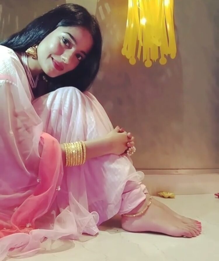 amrita rao feet