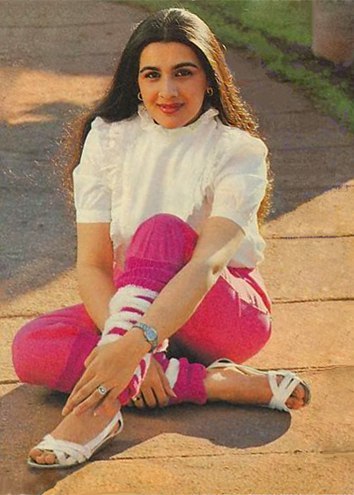 amrita singh feet 1