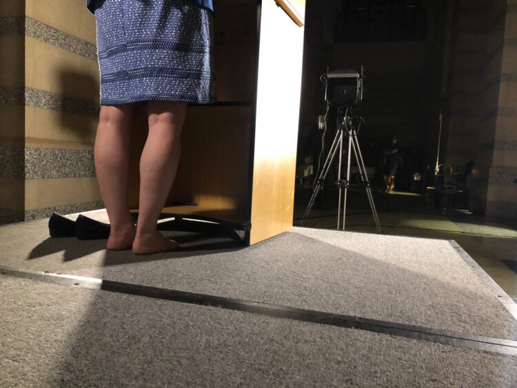 amy klobuchar feet