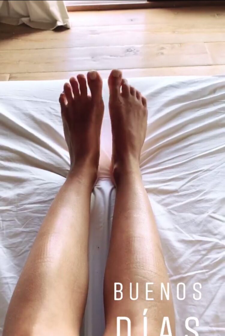 ana fernandez feet 3