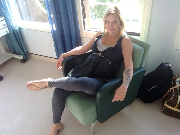 anette olzon feet 5