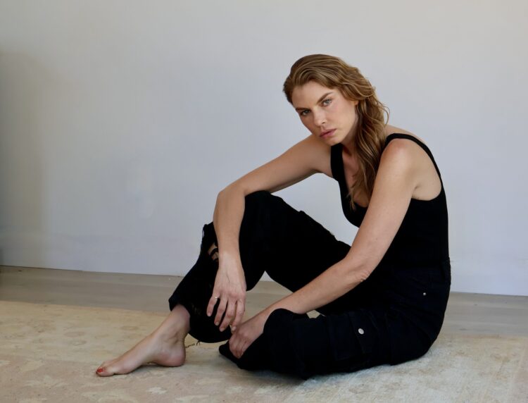 angela lindvall feet 1 scaled