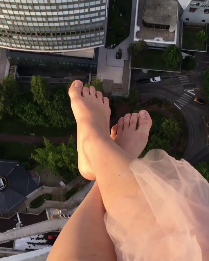 angela nikolau feet 1