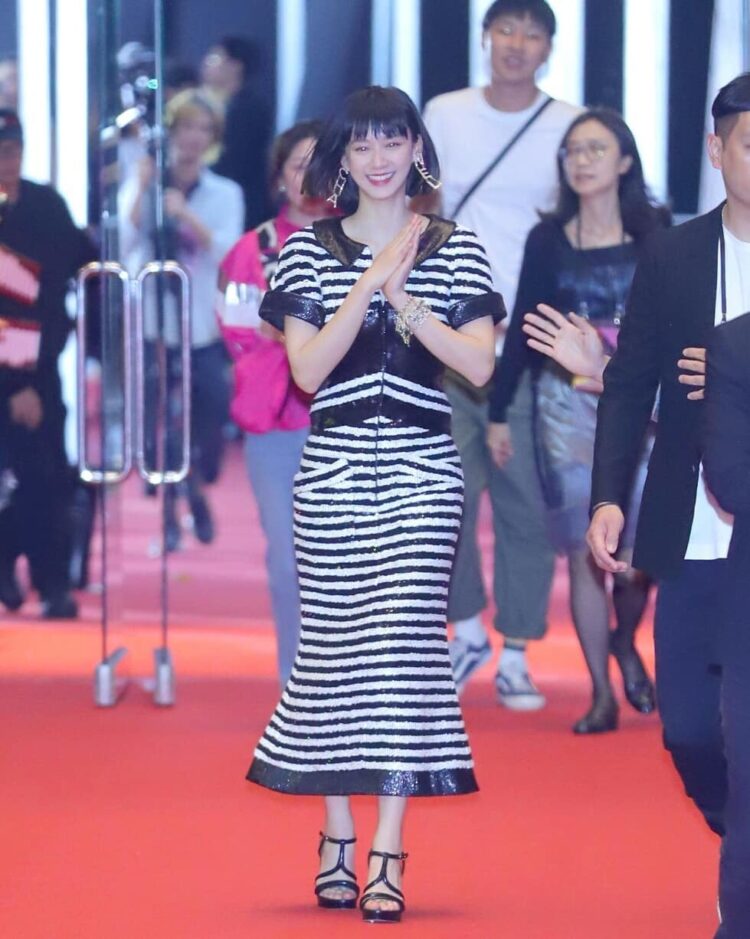 angela yuen feet 6