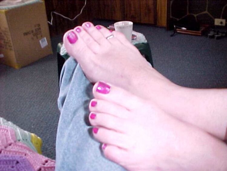 angie ang feet 2