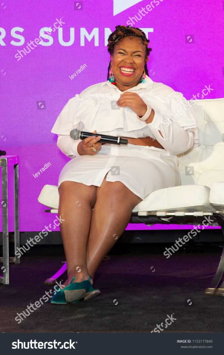 angie thomas feet 1