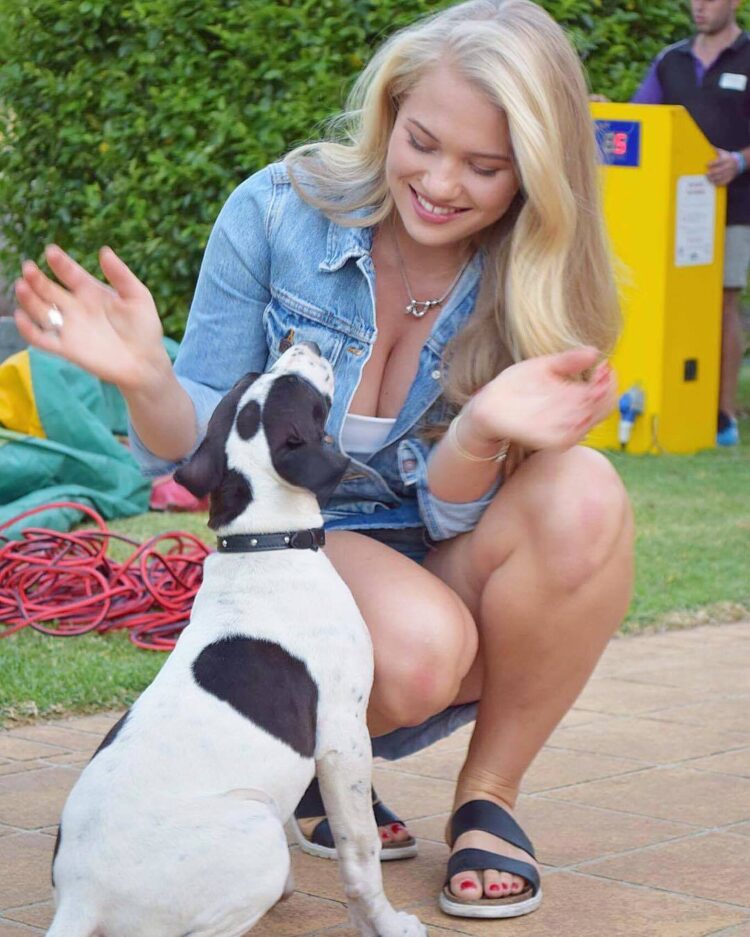 anja nissen feet