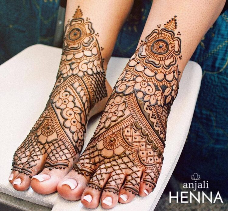 anjali henna feet 5