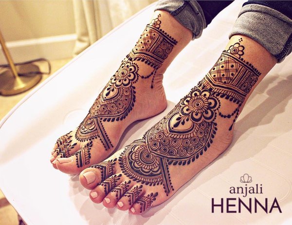 anjali henna feet 6