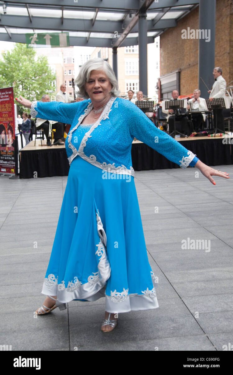 ann widdecombe feet 3