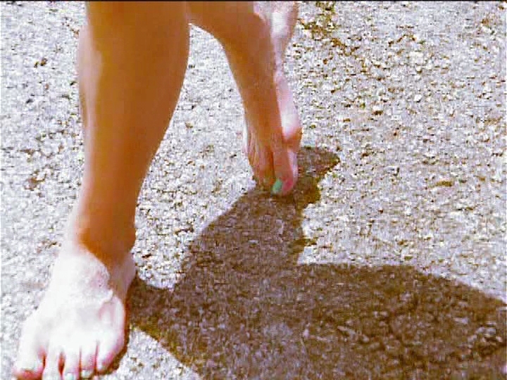 anna tsuchiya feet 2