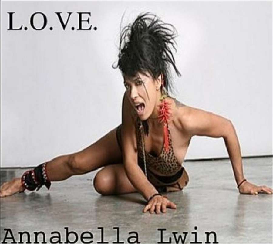 annabella lwin feet 1