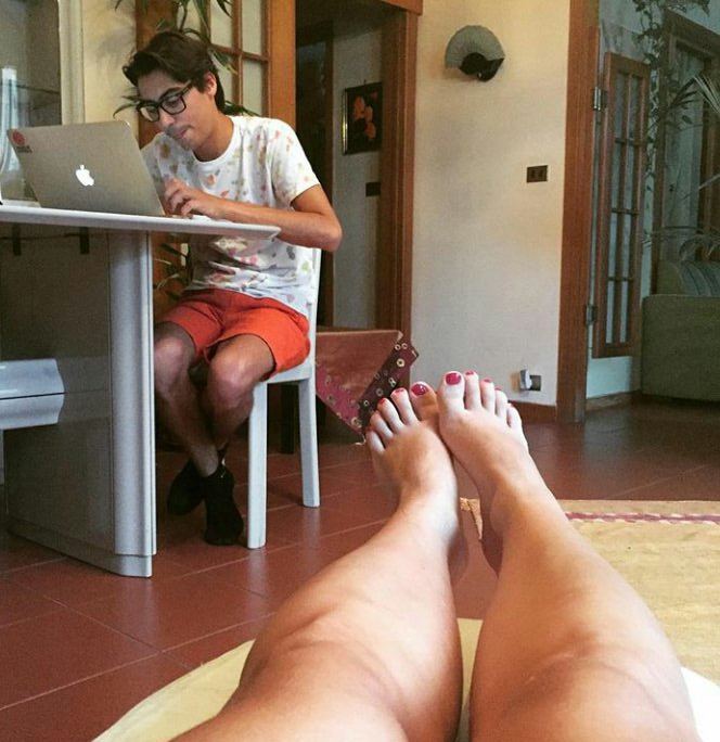 annandrea vitrano feet