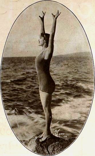 annette kellerman feet 2