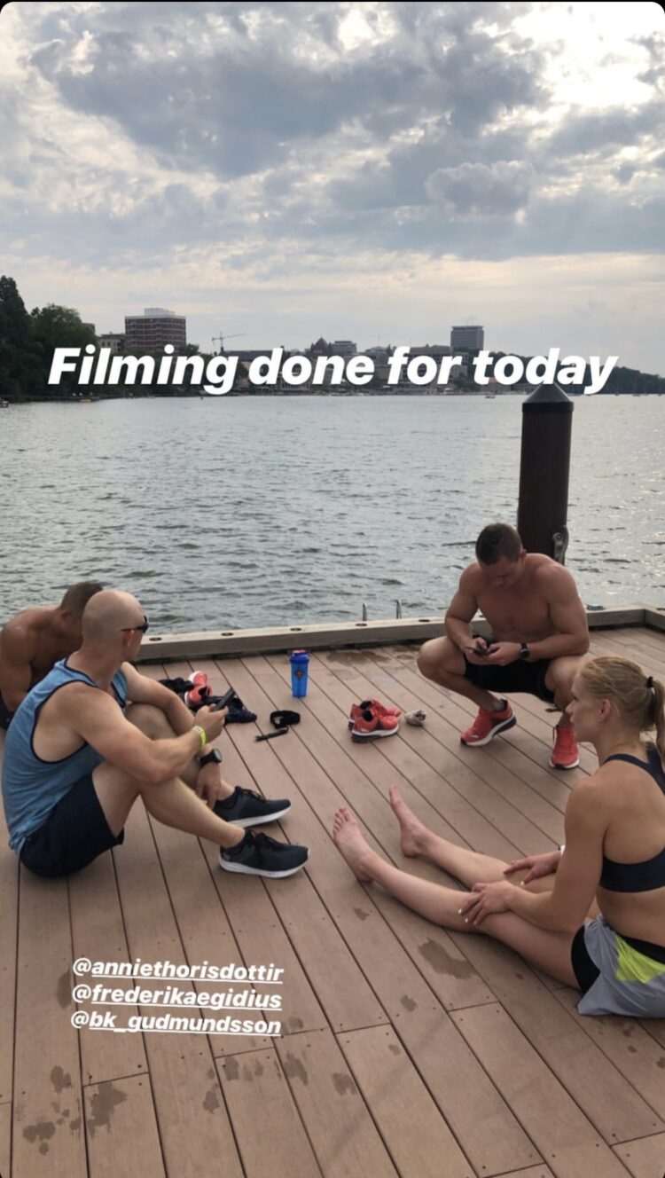 annie thorisdottir feet