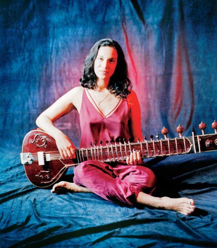 anoushka shankar feet 2