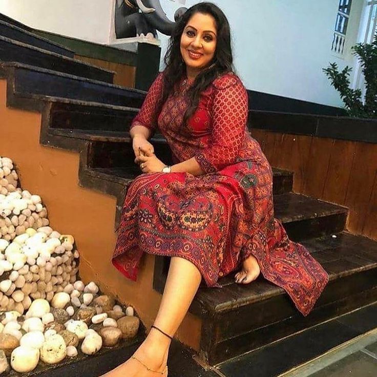 anu sithara feet 2