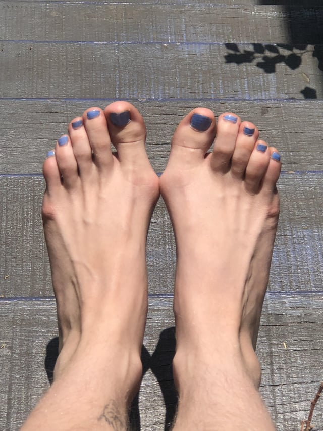 anya conservi feet 3