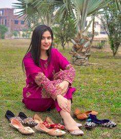 aroob jatoi feet 6