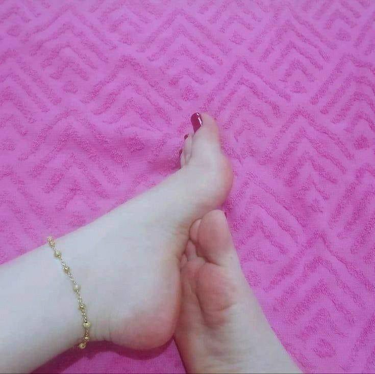 arooj fatima feet 2