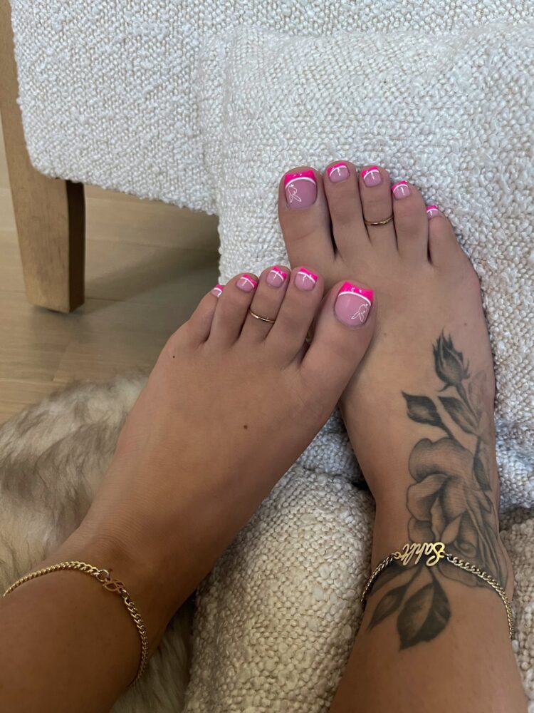 sahlt feet 2