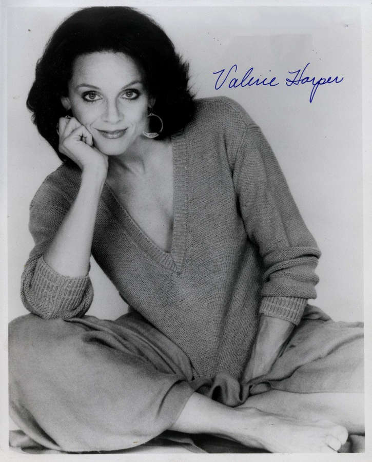 valerie harper feet 1