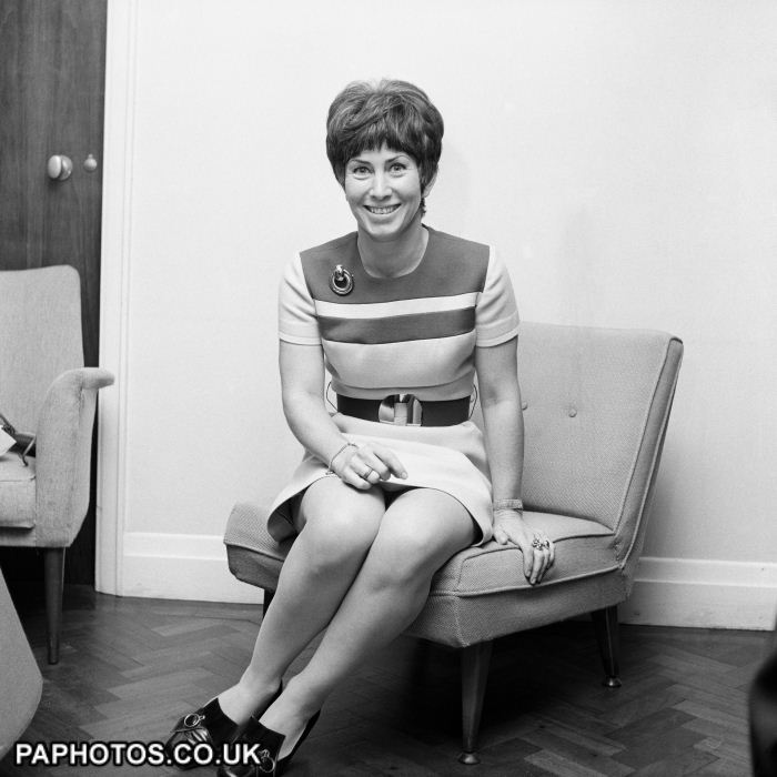 valerie singleton feet 2