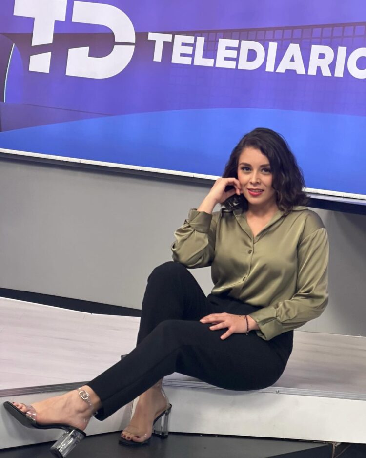 vanessa flores feet 1