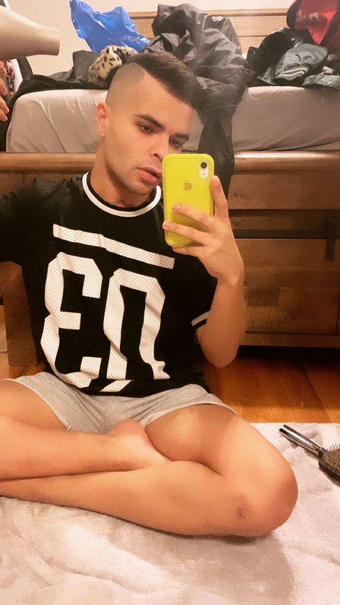 vanessa vanjie mateo feet