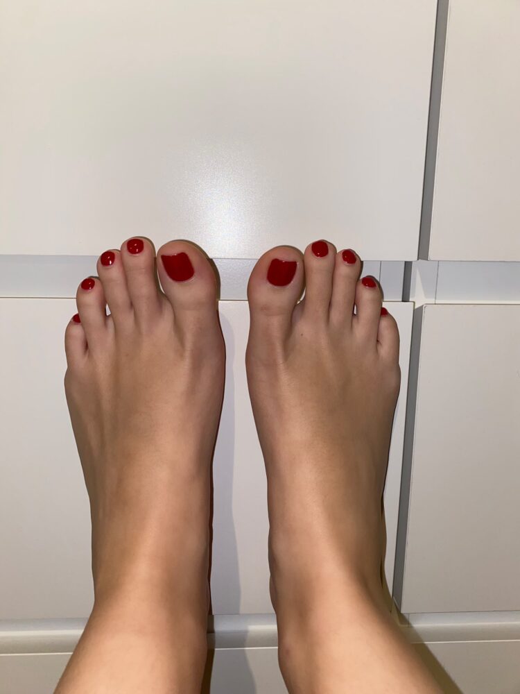 victoiremua feet 4