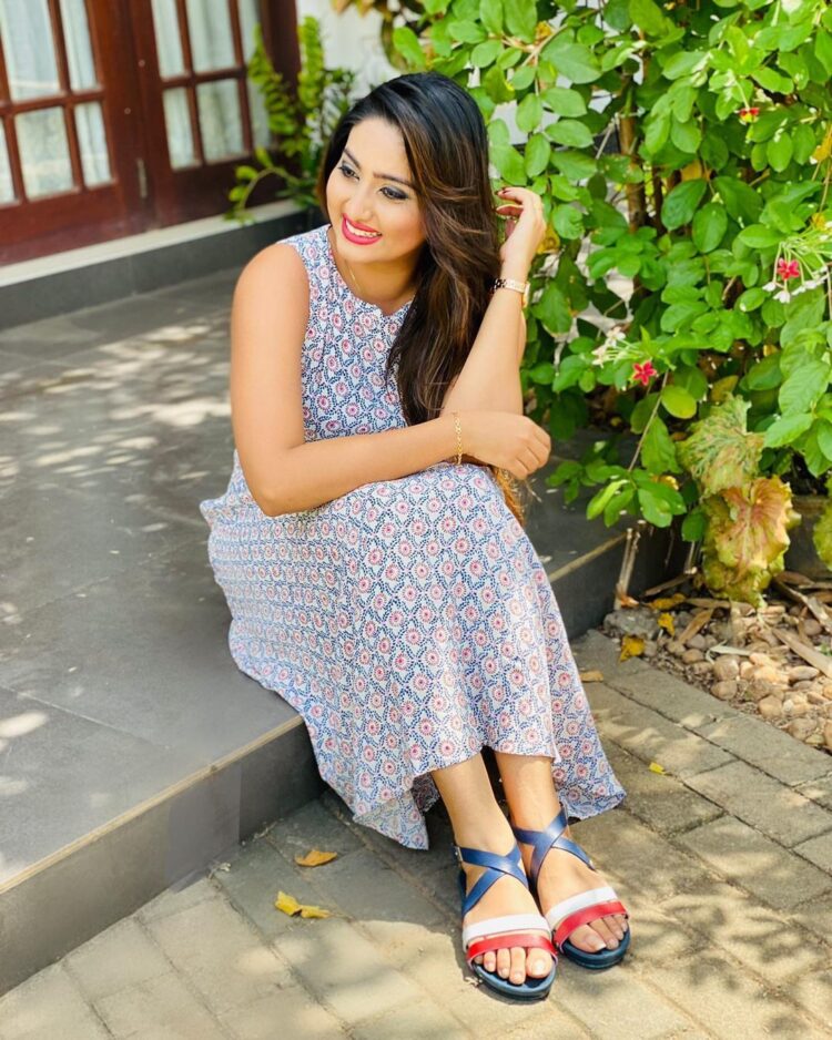 vinu siriwardana feet 1