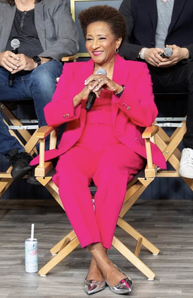 wanda sykes feet 1