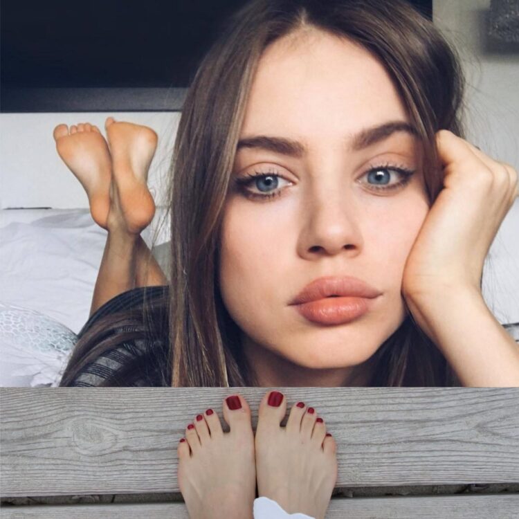 xenia tchoumitcheva feet