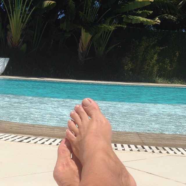 xuxa feet 2