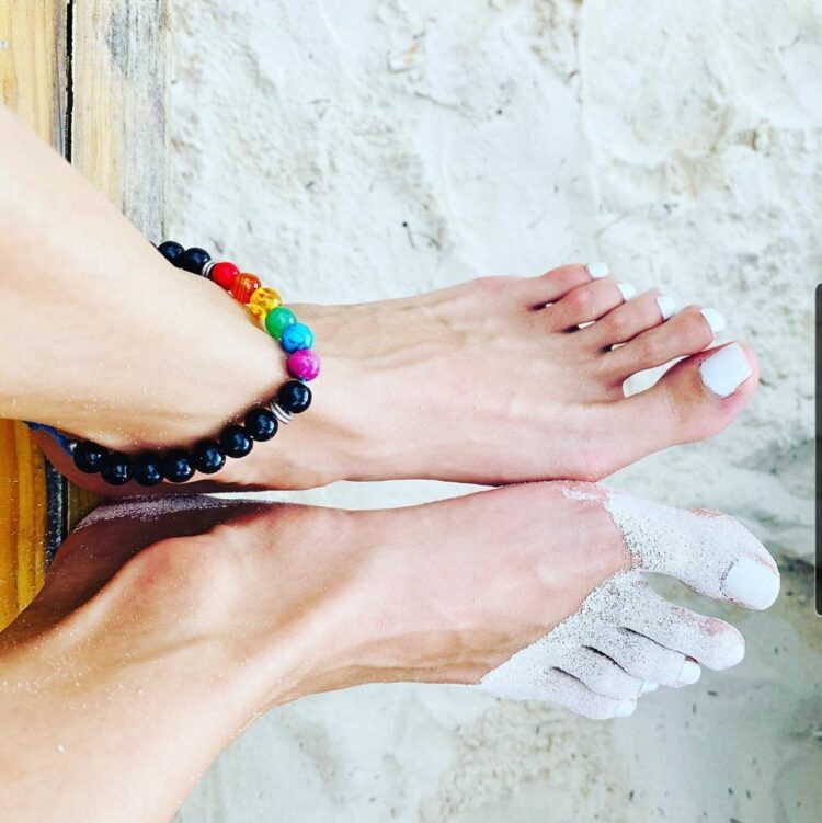 yanet sedano feet