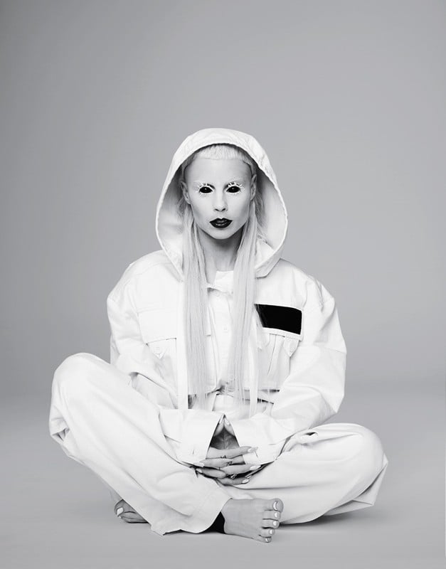 yolandi visser feet