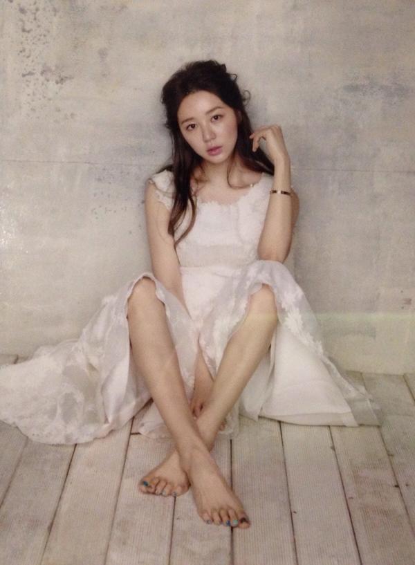 yoon eun hye feet 5