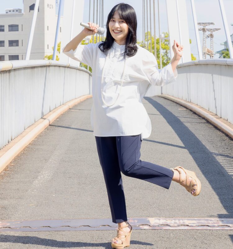 yoshie hayasaka feet scaled