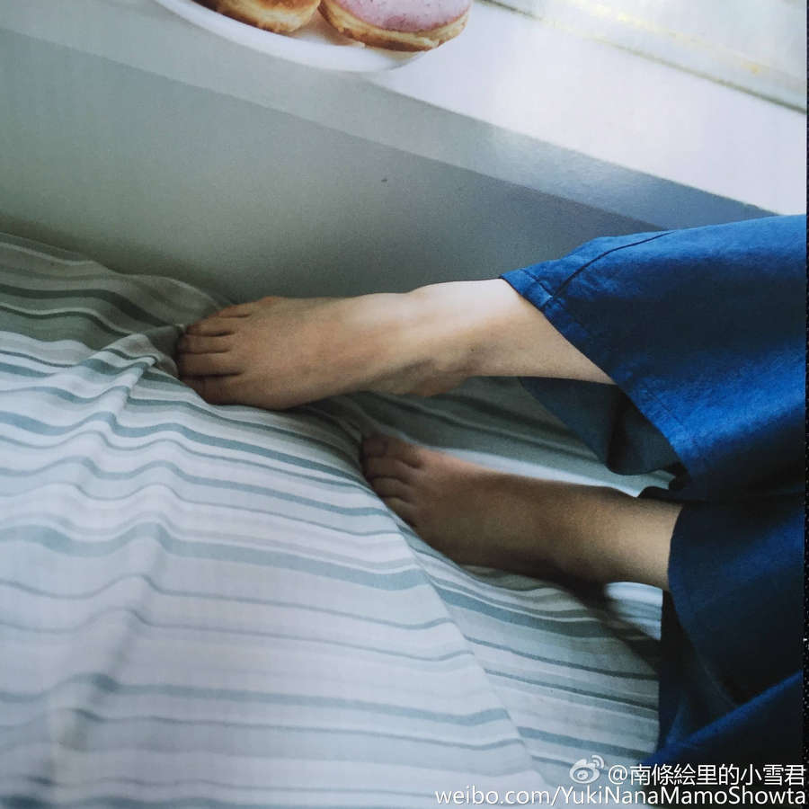 yoshino nanjo feet 3