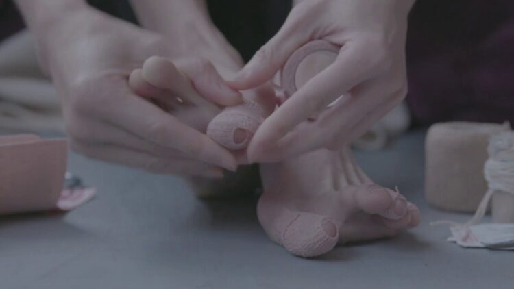 yuanyuan tan feet