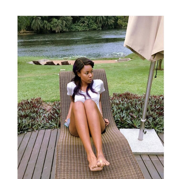 yvonne nelson feet 4