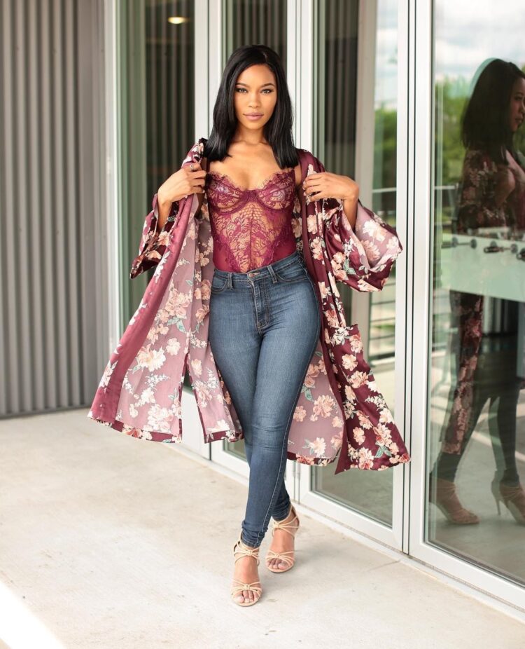 zakiyah everette feet 5