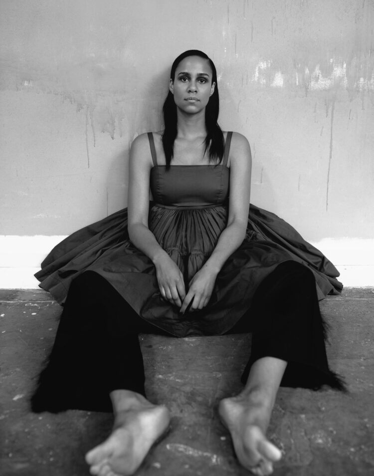 zawe ashton feet