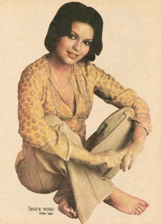 zeenat aman feet 1