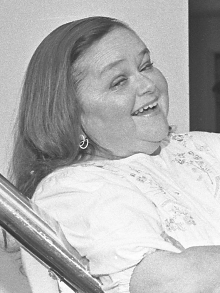 zelda rubinstein feet 2