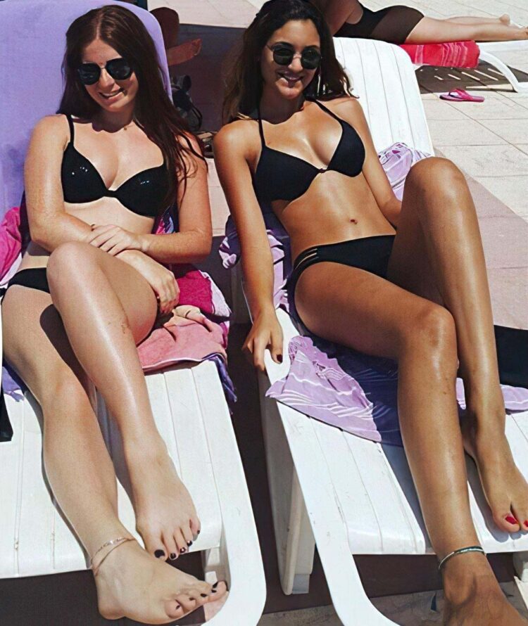 zeynep ozkaya feet 5