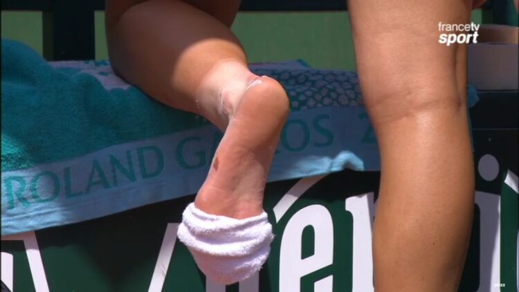 zheng jie feet