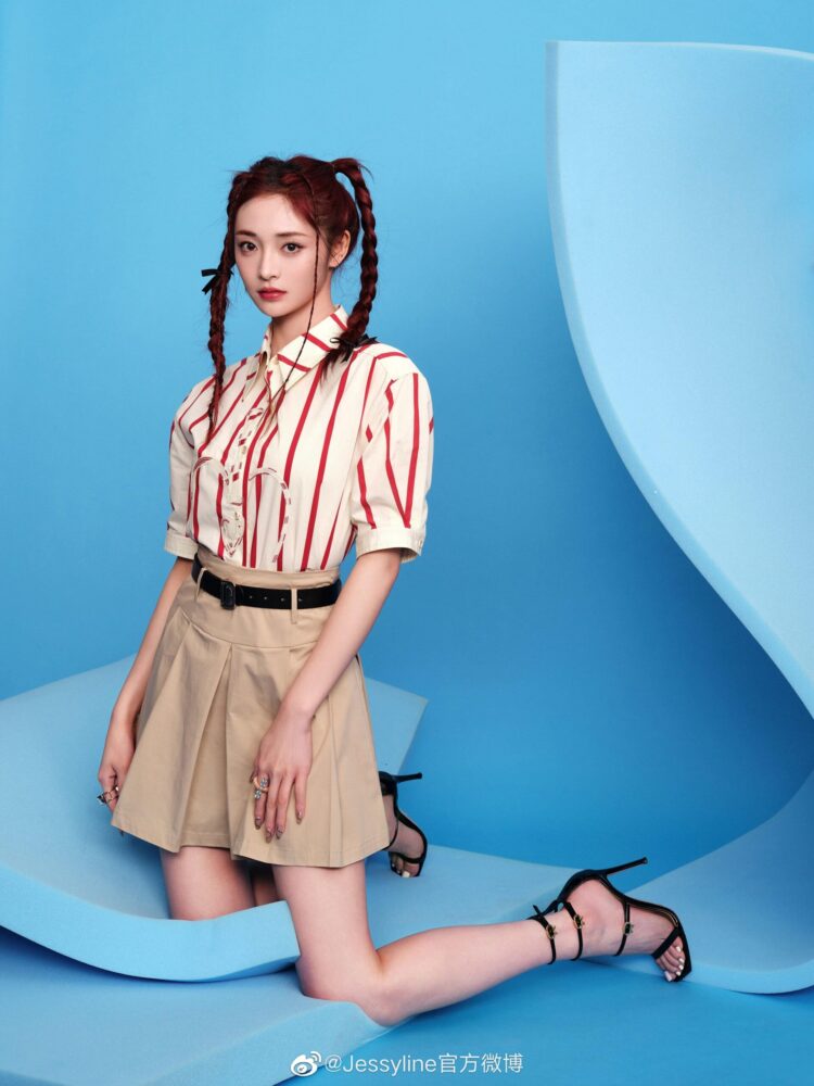 zhou jieqiong feet 3 scaled